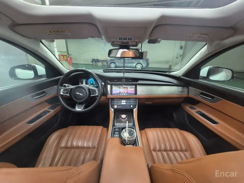 2017 Jaguar XF с пробегом 139 671 км