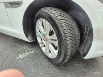 2017 Jaguar XF с пробегом 139 671 км