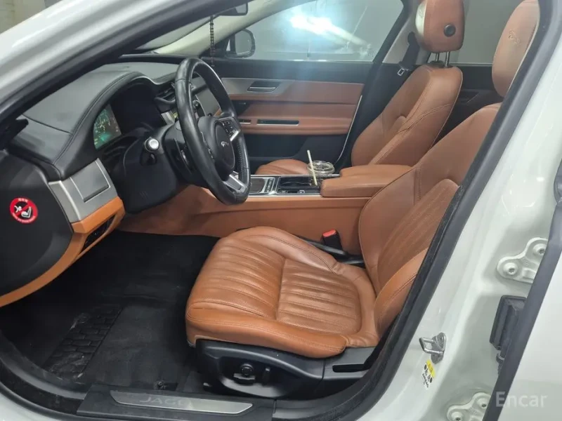 2017 Jaguar XF с пробегом 139 671 км