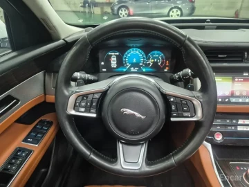 2017 Jaguar XF с пробегом 139 671 км
