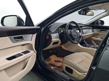 2018 Jaguar XF с пробегом 138 719 км