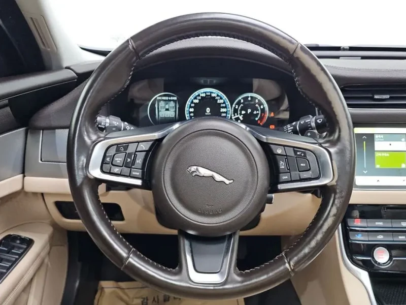 2018 Jaguar XF с пробегом 138 719 км