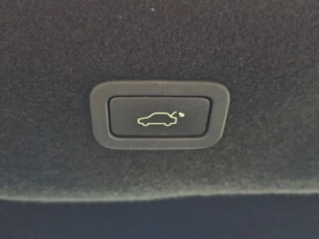 2018 Jaguar XF с пробегом 138 719 км