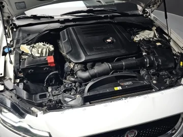 2016 Jaguar XF с пробегом 125 138 км