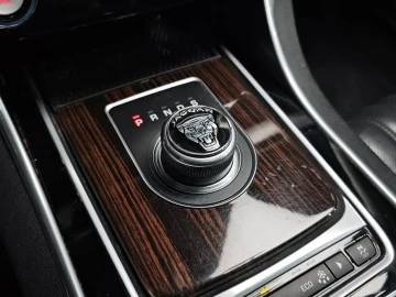2016 Jaguar XF с пробегом 125 138 км