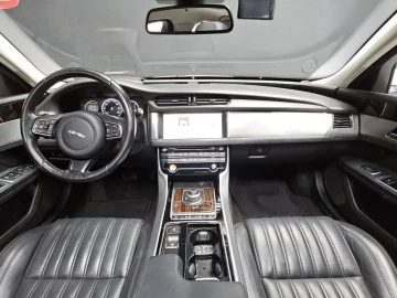 2016 Jaguar XF с пробегом 125 138 км