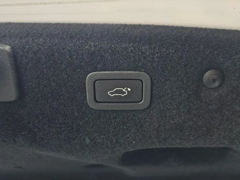 2016 Jaguar XF с пробегом 125 138 км