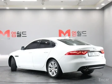 2017 Jaguar XF с пробегом 266 140 км