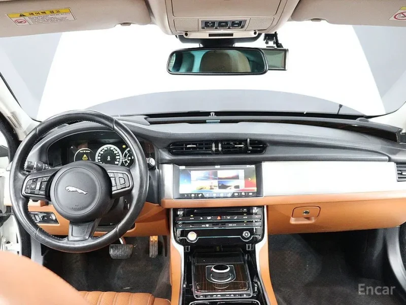 2017 Jaguar XF с пробегом 266 140 км