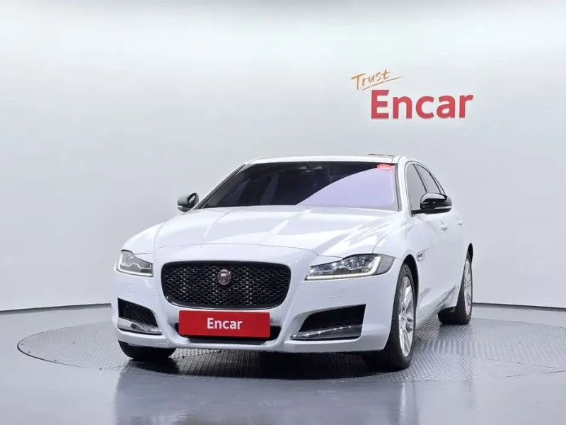 2017 Jaguar XF с пробегом 106 848 км