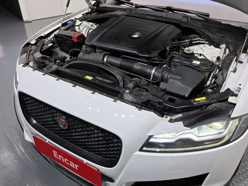 2017 Jaguar XF с пробегом 106 848 км