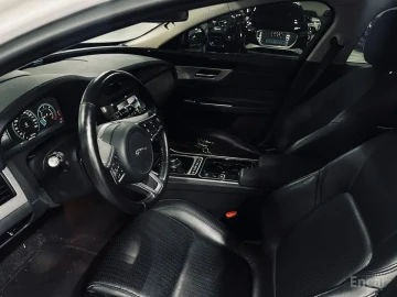 2018 Jaguar XF с пробегом 98 015 км