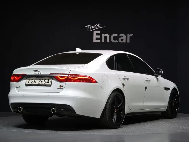 2017 Jaguar XF с пробегом 70 681 км