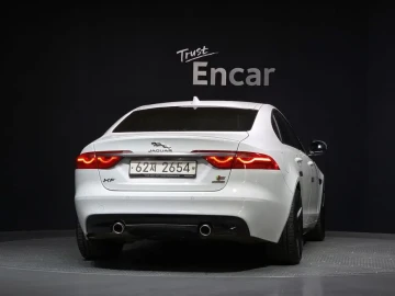 2017 Jaguar XF с пробегом 70 681 км