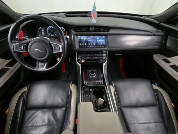 2017 Jaguar XF с пробегом 70 681 км