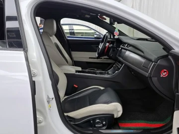 2017 Jaguar XF с пробегом 70 681 км