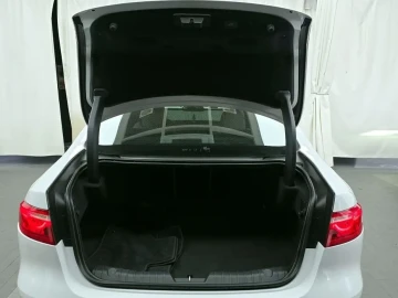 2017 Jaguar XF с пробегом 70 681 км