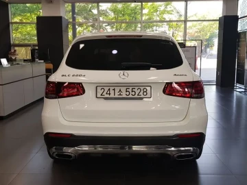 2021 Mercedes-Benz GLC с пробегом 80 118 км