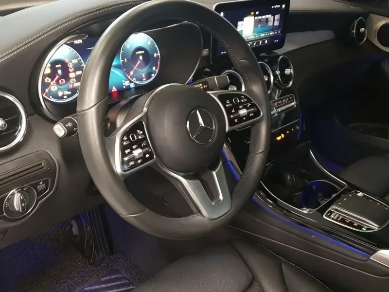 2021 Mercedes-Benz GLC с пробегом 80 118 км