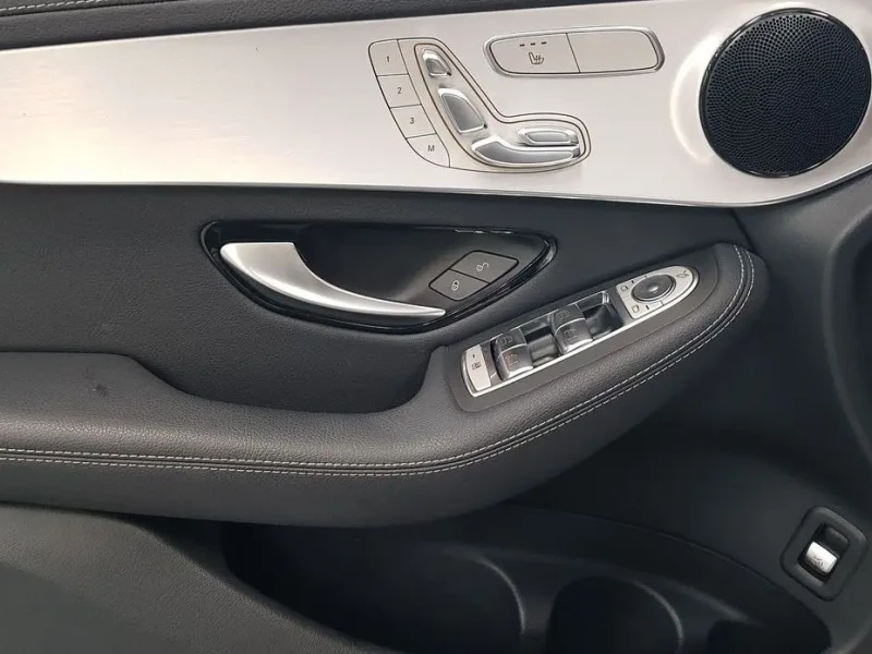 2021 Mercedes-Benz GLC с пробегом 80 118 км