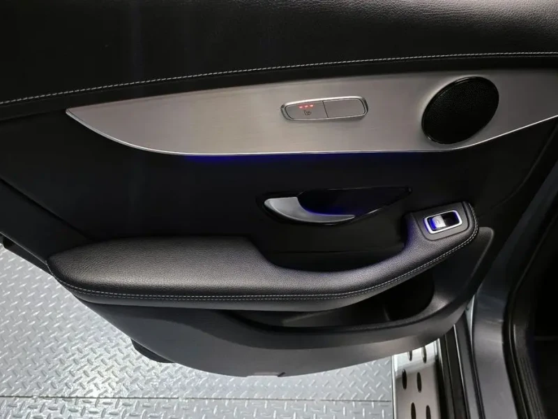 2021 Mercedes-Benz GLC с пробегом 102 559 км