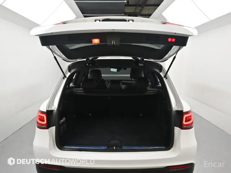 2022 Mercedes-Benz GLC с пробегом 61 462 км