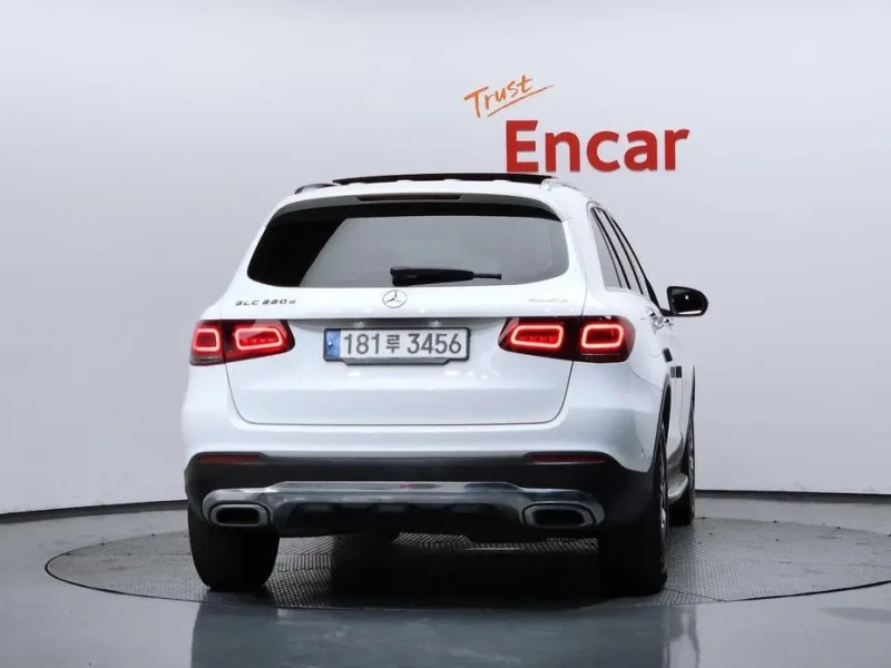 2021 Mercedes-Benz GLC с пробегом 68 531 км
