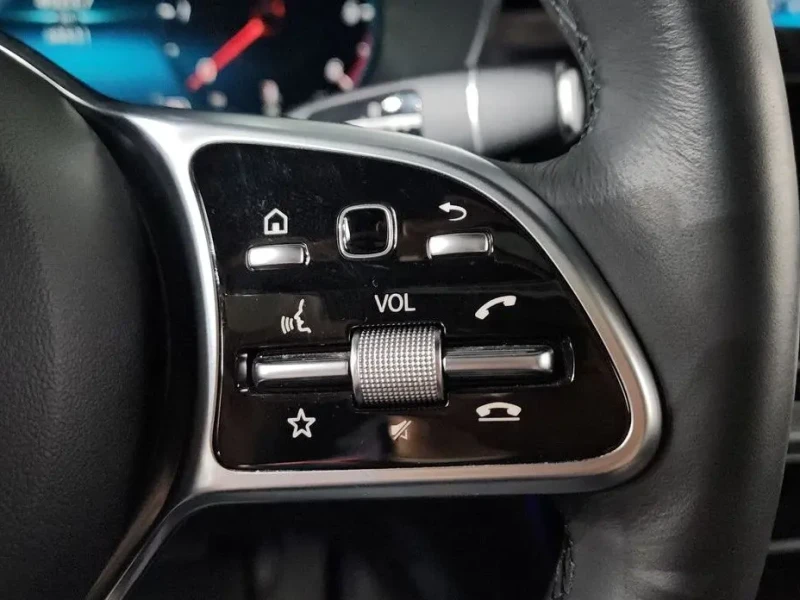 2021 Mercedes-Benz GLC с пробегом 68 531 км