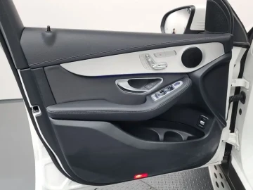 2021 Mercedes-Benz GLC с пробегом 68 531 км