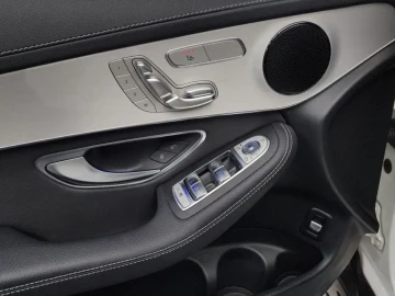 2021 Mercedes-Benz GLC с пробегом 68 531 км