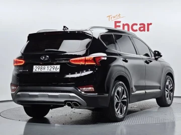2019 Hyundai Santa Fe с пробегом 46 983 км