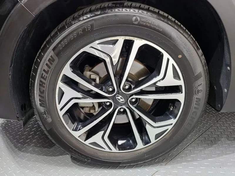 2019 Hyundai Santa Fe с пробегом 46 983 км
