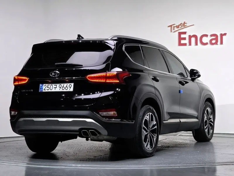 2019 Hyundai Santa Fe с пробегом 32 766 км