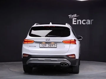2018 Hyundai Santa Fe с пробегом 74 746 км
