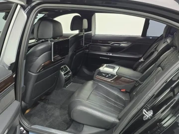 2016 BMW 7 серии с пробегом 110 833 км