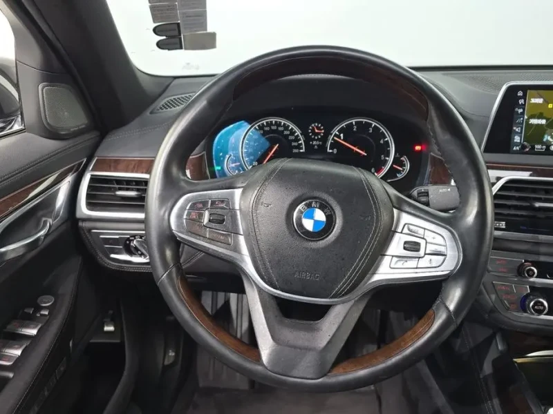 2016 BMW 7 серии с пробегом 110 833 км