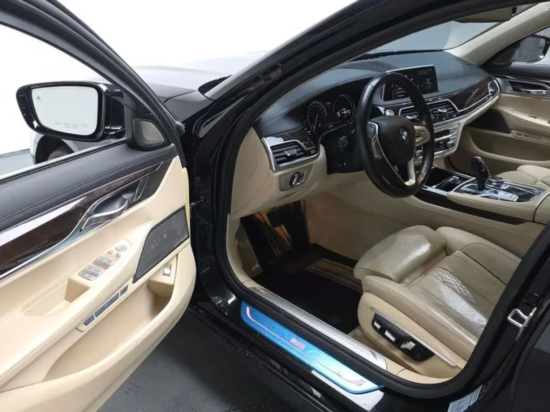 2016 BMW 7 серии с пробегом 138 640 км