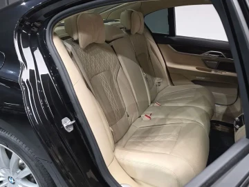 2016 BMW 7 серии с пробегом 138 640 км