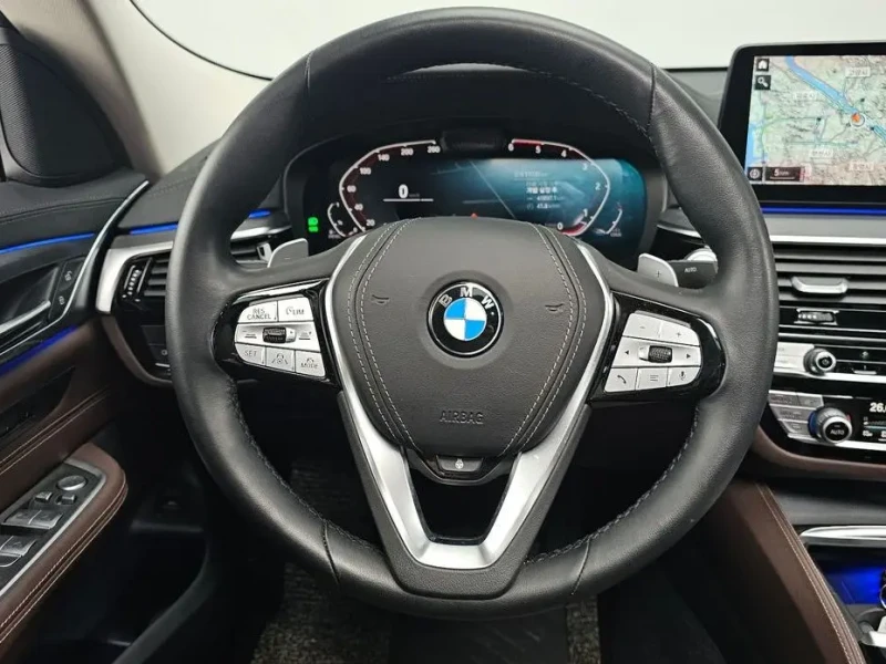 2021 BMW 6 серии с пробегом 51 039 км