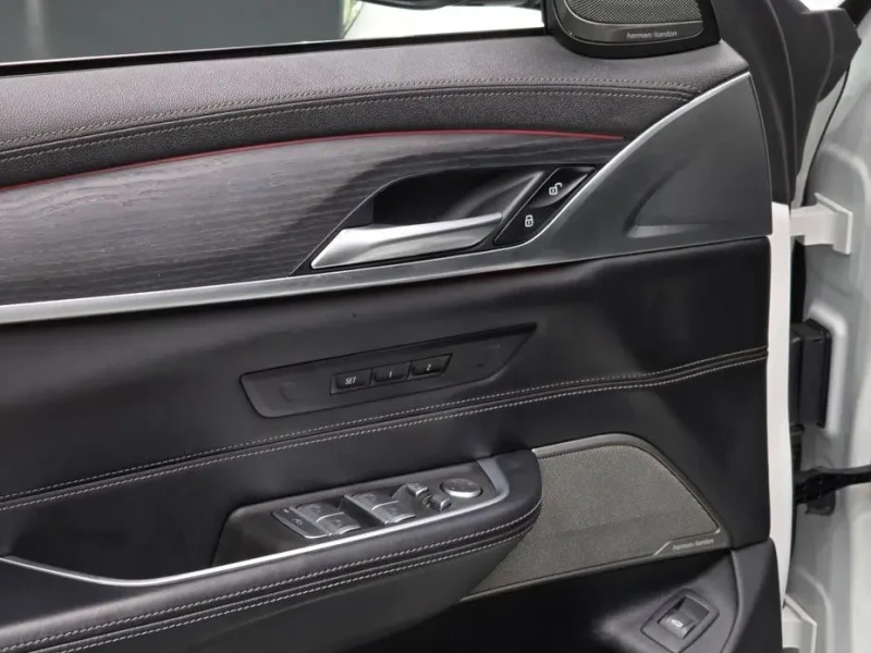 2020 BMW 6 серии с пробегом 65 376 км