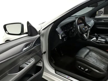 2022 BMW 6 серии с пробегом 80 622 км