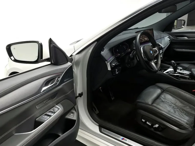 2022 BMW 6 серии с пробегом 80 622 км