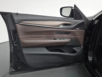2023 BMW 6 серии с пробегом 71 933 км