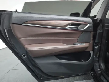 2023 BMW 6 серии с пробегом 71 933 км