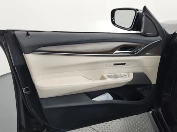 2020 BMW 6 серии с пробегом 125 836 км