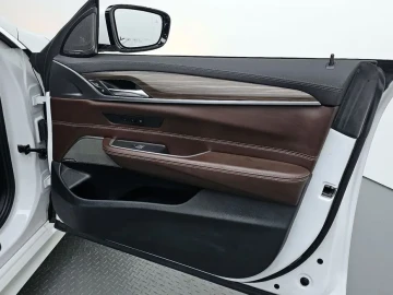 2020 BMW 6 серии с пробегом 40 544 км