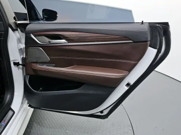 2020 BMW 6 серии с пробегом 40 544 км