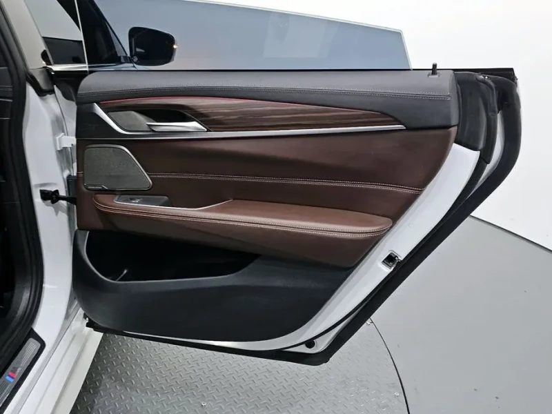 2020 BMW 6 серии с пробегом 40 544 км