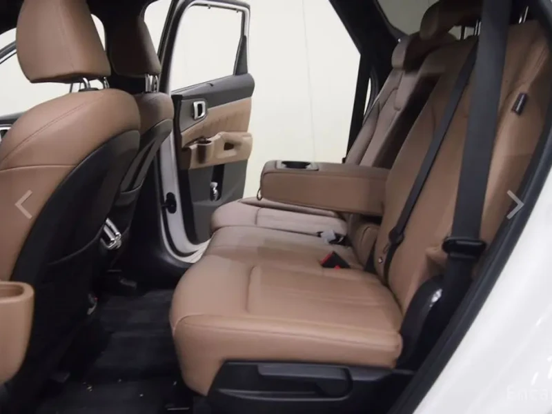 2025 Kia Sorento с пробегом 15 700 км