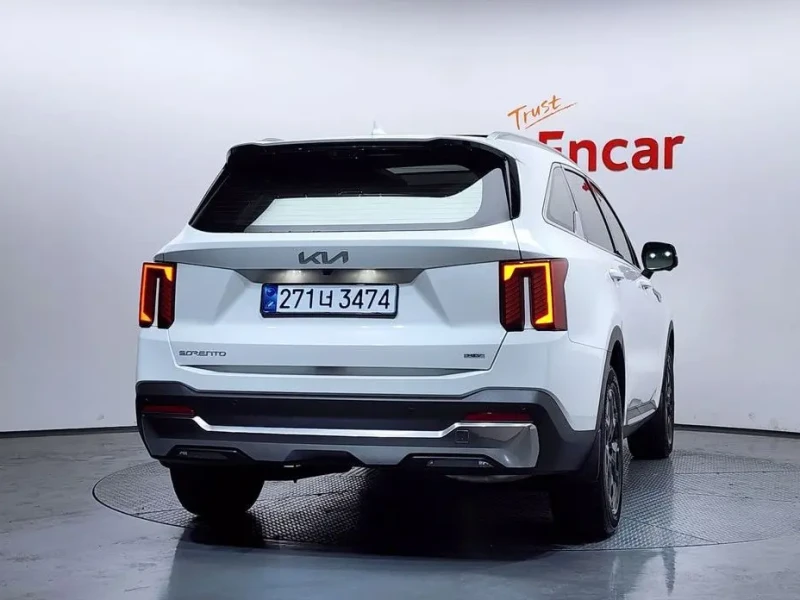 2025 Kia Sorento с пробегом 6 394 км